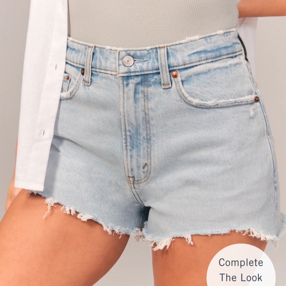 Abercrombie & Fitch Curve Love High Rise Mom Shorts